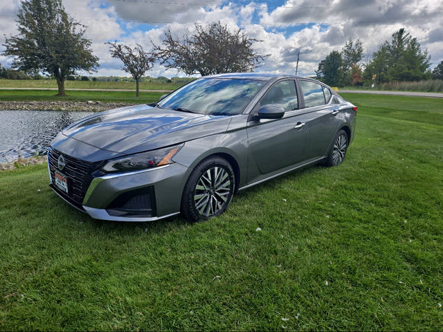 2023 Nissan Altima 2.5 SV FWD photo