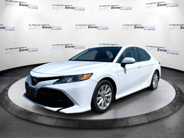 2019 Toyota Camry  FWD photo