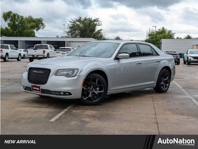 2023 Chrysler 300 300S RWD photo