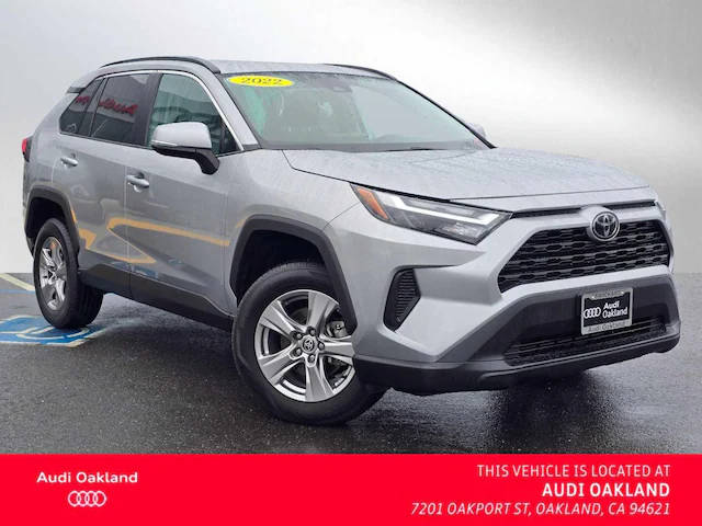 2022 Toyota RAV4 XLE FWD photo