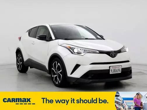 2019 Toyota C-HR XLE FWD photo