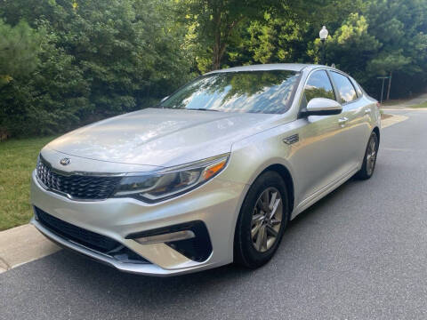 2020 Kia Optima LX FWD photo