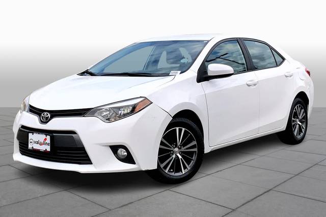 2016 Toyota Corolla LE Plus FWD photo