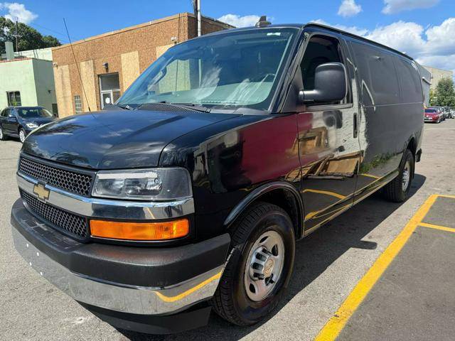 2017 Chevrolet Express Cargo  RWD photo