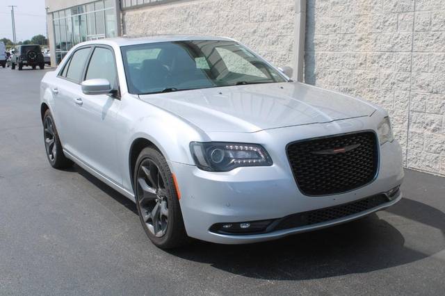 2022 Chrysler 300 300S RWD photo