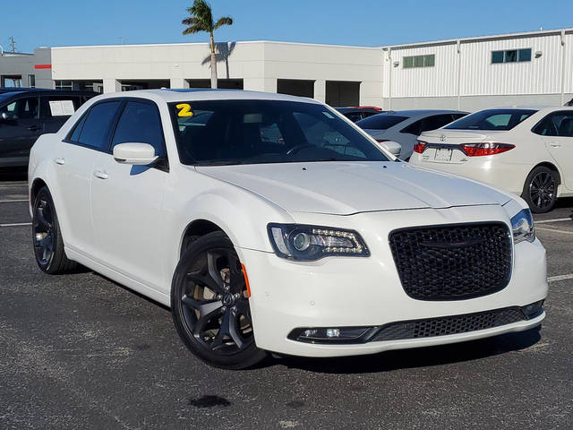 2022 Chrysler 300 300S RWD photo