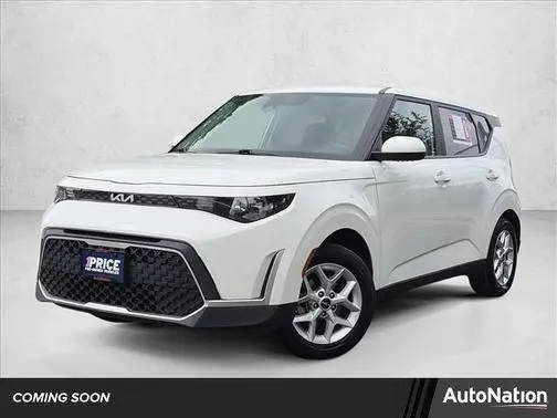 2023 Kia Soul LX FWD photo