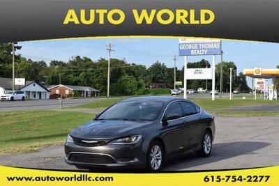 2015 Chrysler 200 Limited FWD photo