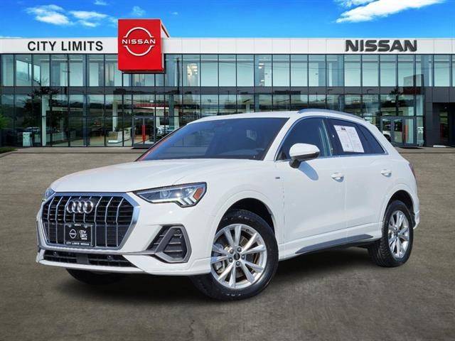 2023 Audi Q3 S line Premium AWD photo