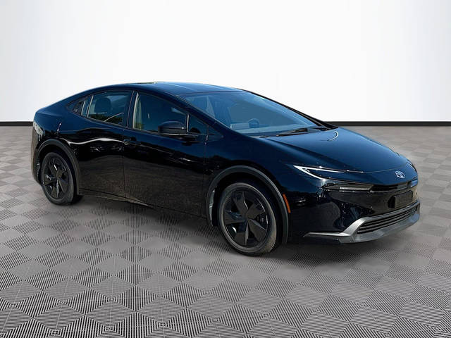 2023 Toyota Prius LE FWD photo