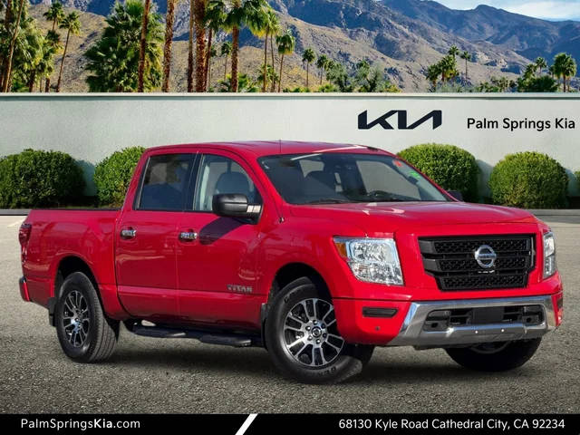 2021 Nissan Titan SV RWD photo
