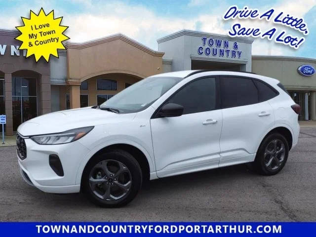 2023 Ford Escape ST-Line AWD photo