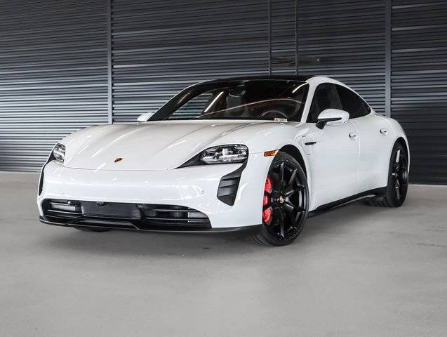 2022 Porsche Taycan GTS AWD photo