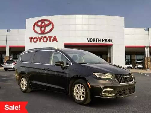 2022 Chrysler Pacifica Minivan Touring L FWD photo