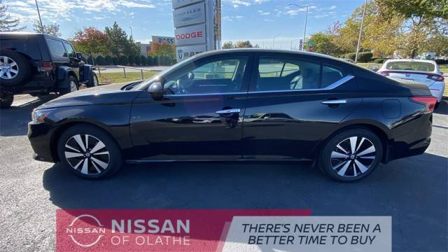 2022 Nissan Altima 2.5 SV FWD photo