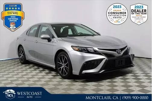 2021 Toyota Camry SE FWD photo