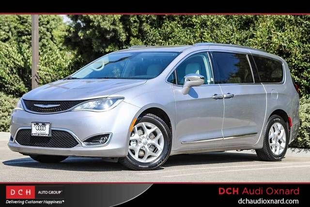 2020 Chrysler Pacifica Minivan Limited FWD photo