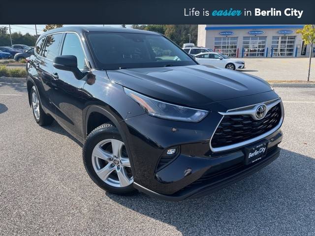 2021 Toyota Highlander LE AWD photo