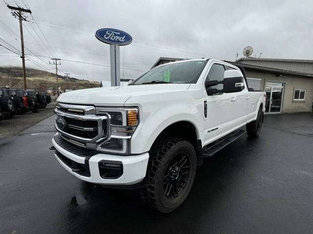 2020 Ford  LARIAT 4WD photo