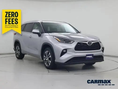 2023 Toyota Highlander XLE FWD photo