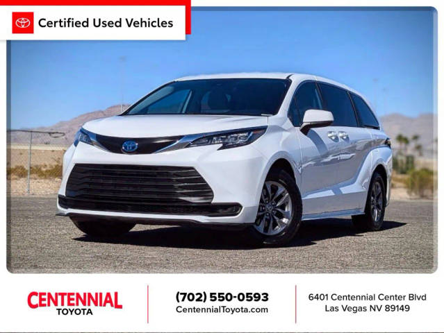 2023 Toyota Sienna LE FWD photo