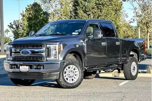 2018 Ford F-250 Super Duty XLT 4WD photo