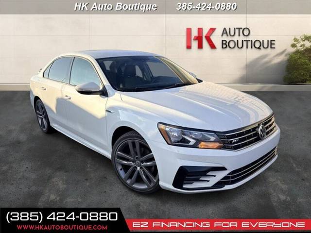 2018 Volkswagen Passat R-Line FWD photo