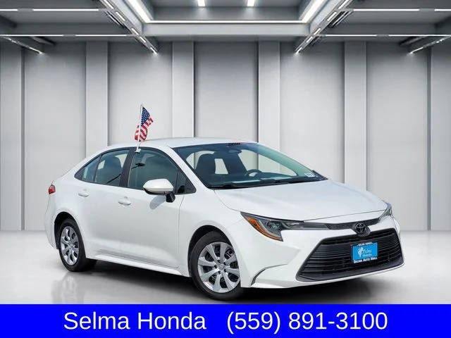 2023 Toyota Corolla LE FWD photo
