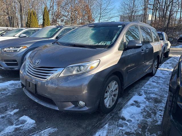 2015 Toyota Sienna Ltd Premium AWD photo