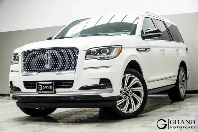 2022 Lincoln Navigator Reserve 4WD photo