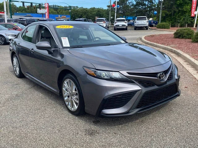 2021 Toyota Camry SE FWD photo
