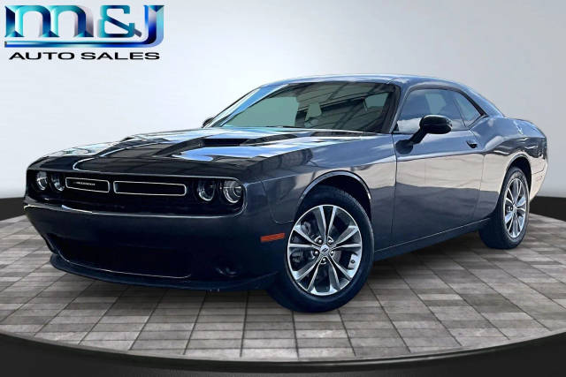 2023 Dodge Challenger SXT AWD photo
