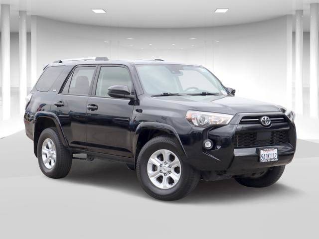 2022 Toyota 4Runner SR5 RWD photo