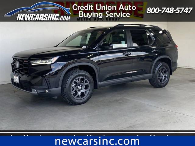 2023 Honda Pilot TrailSport AWD photo