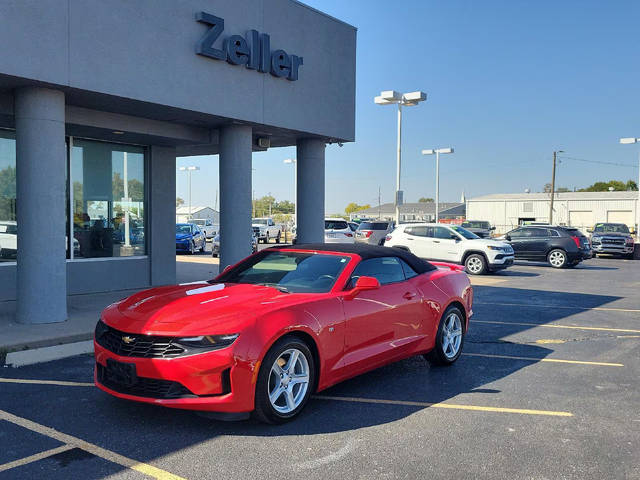 2023 Chevrolet Camaro 1LT RWD photo