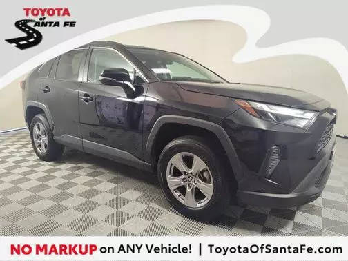 2022 Toyota RAV4 XLE AWD photo