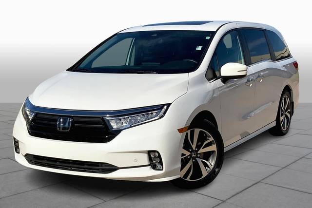 2023 Honda Odyssey Touring FWD photo