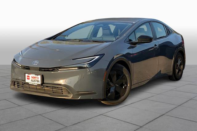 2023 Toyota Prius LE FWD photo