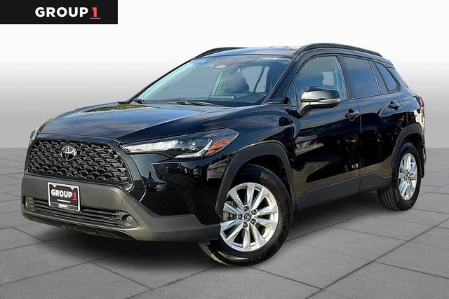 2023 Toyota Corolla Cross LE FWD photo