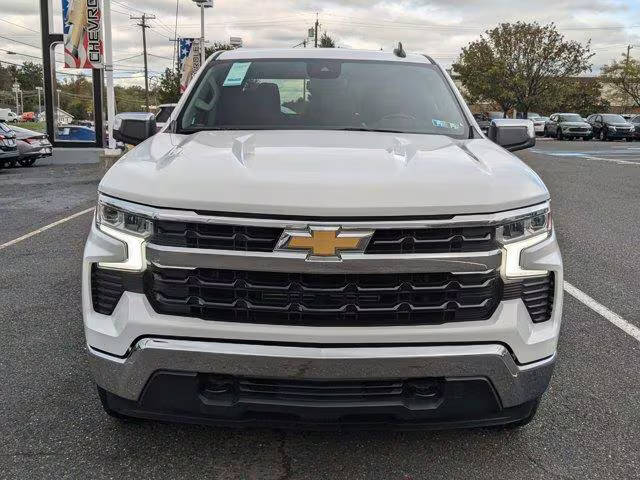 2022 Chevrolet Silverado 1500 LT 4WD photo