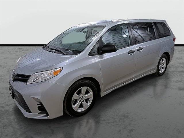 2020 Toyota Sienna L FWD photo