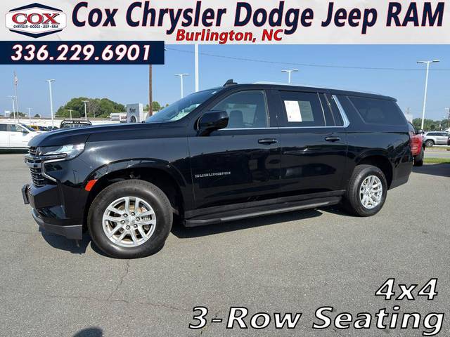 2023 Chevrolet Suburban LT 4WD photo