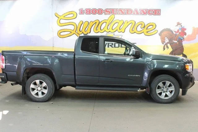 2016 GMC Canyon 2WD SLE RWD photo