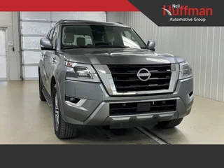 2023 Nissan Armada SL 4WD photo