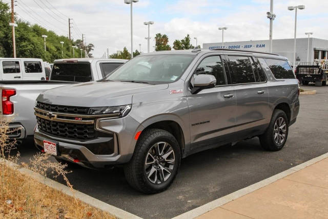 2022 Chevrolet Suburban Z71 4WD photo