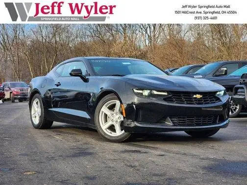 2023 Chevrolet Camaro 1LT RWD photo