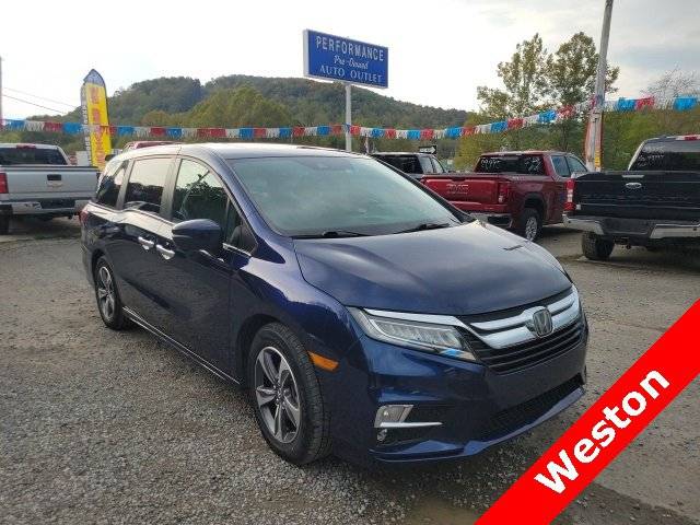 2018 Honda Odyssey Touring FWD photo