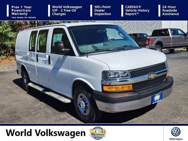 2018 Chevrolet Express Cargo  RWD photo