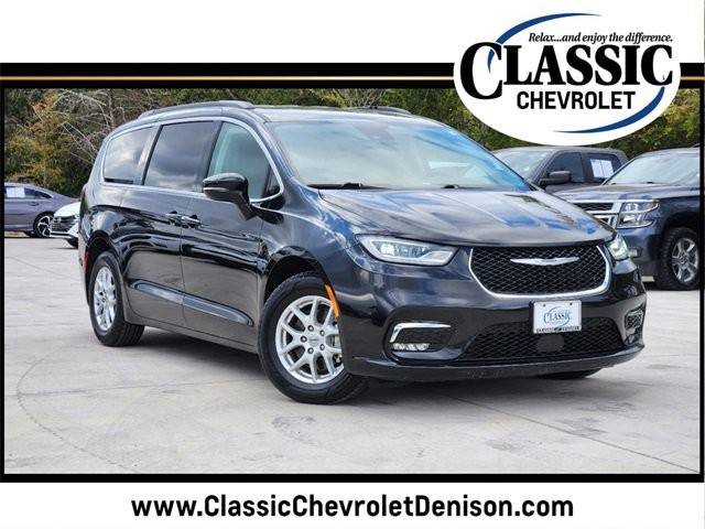 2022 Chrysler Pacifica Minivan Touring L FWD photo