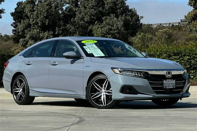 2022 Honda Accord Touring FWD photo